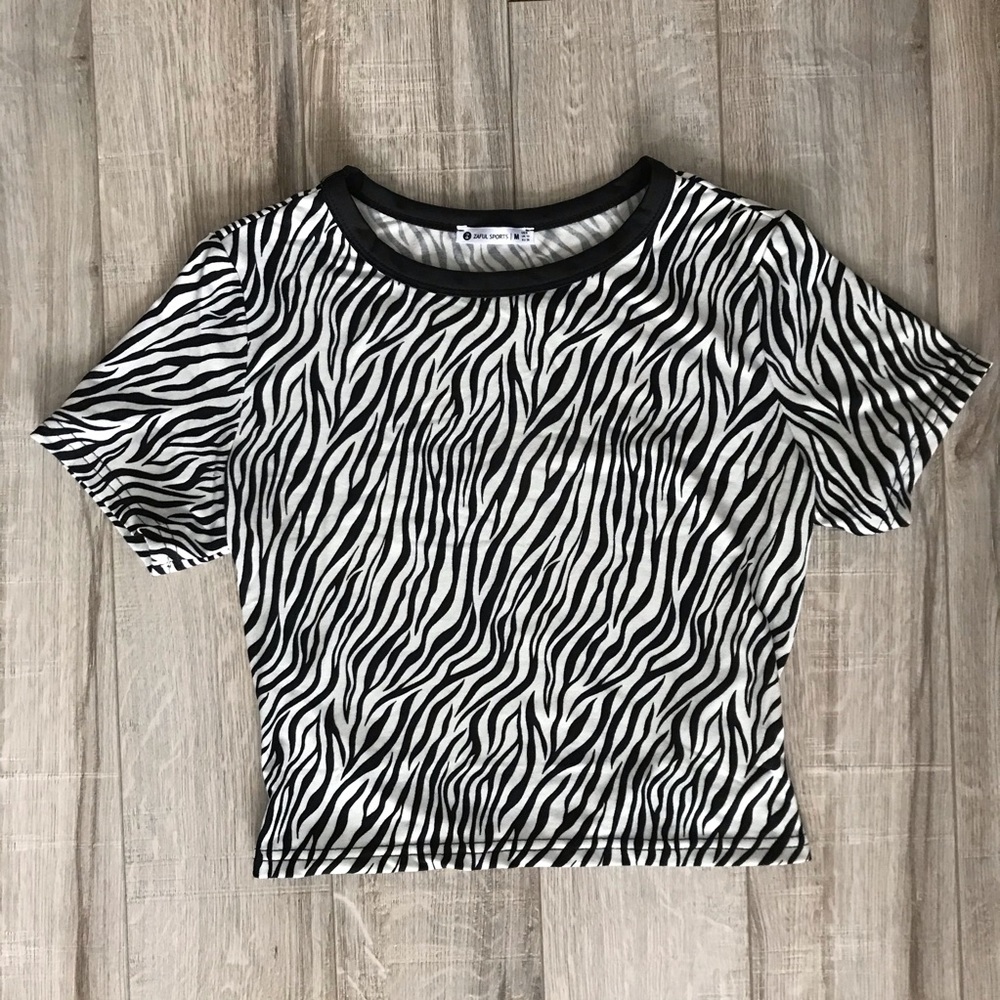 Super Soft Zebra Print Cropped Tee